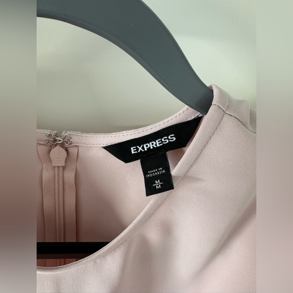 Express Top - Picture 4 of 4